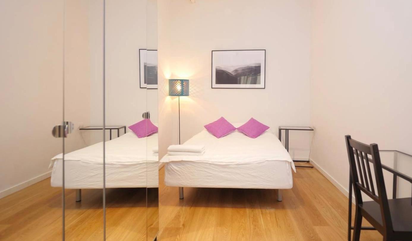 Oasis Apartments & Studios Old Town Center 巴塞罗那 外观 照片