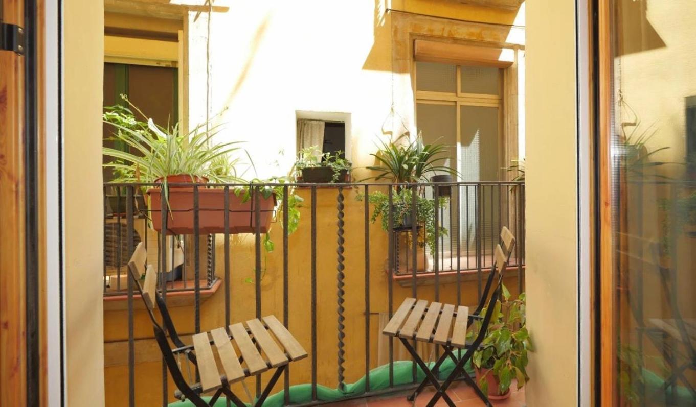 Oasis Apartments & Studios Old Town Center 巴塞罗那 外观 照片