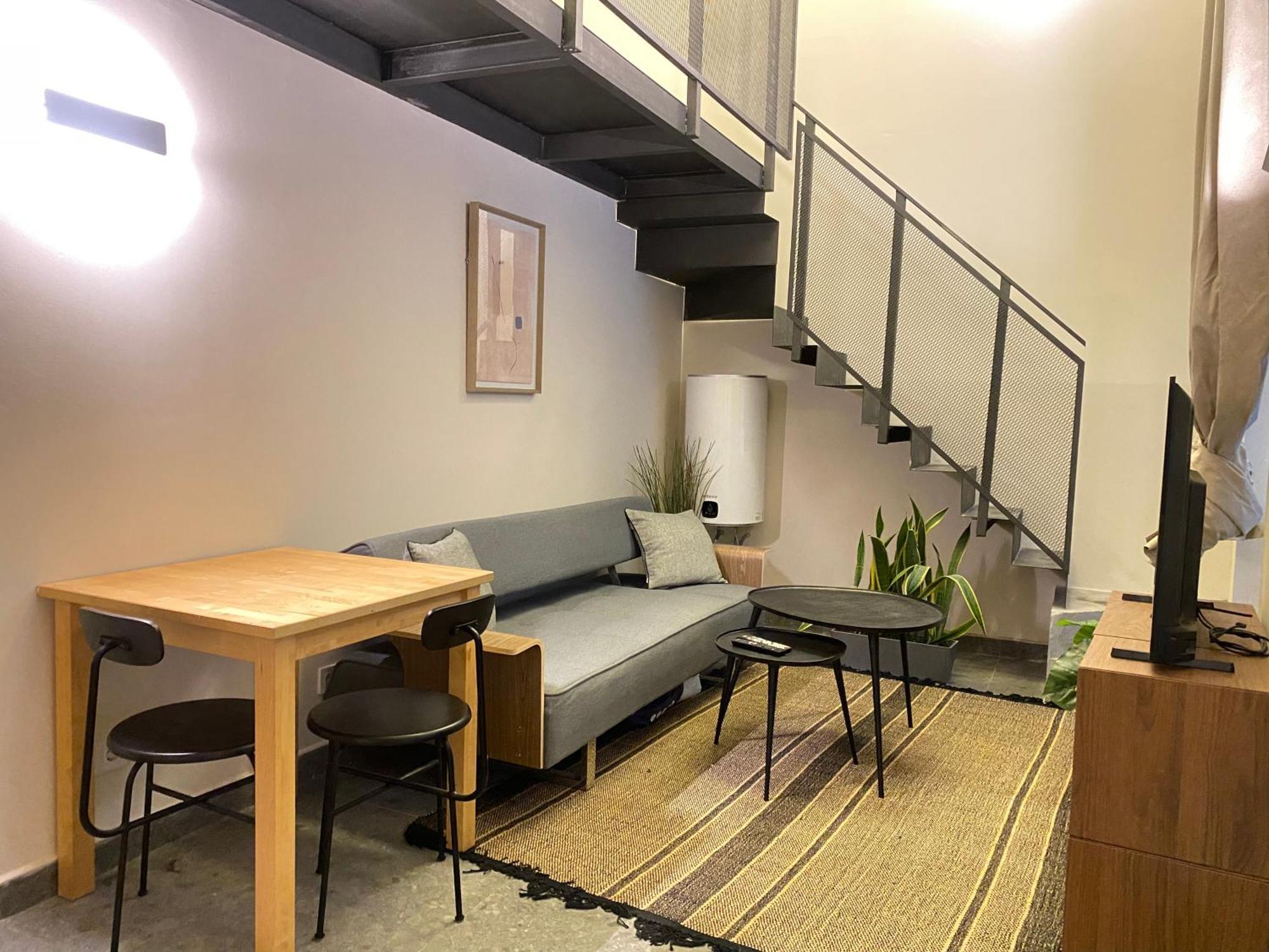 Oasis Apartments & Studios Old Town Center 巴塞罗那 外观 照片