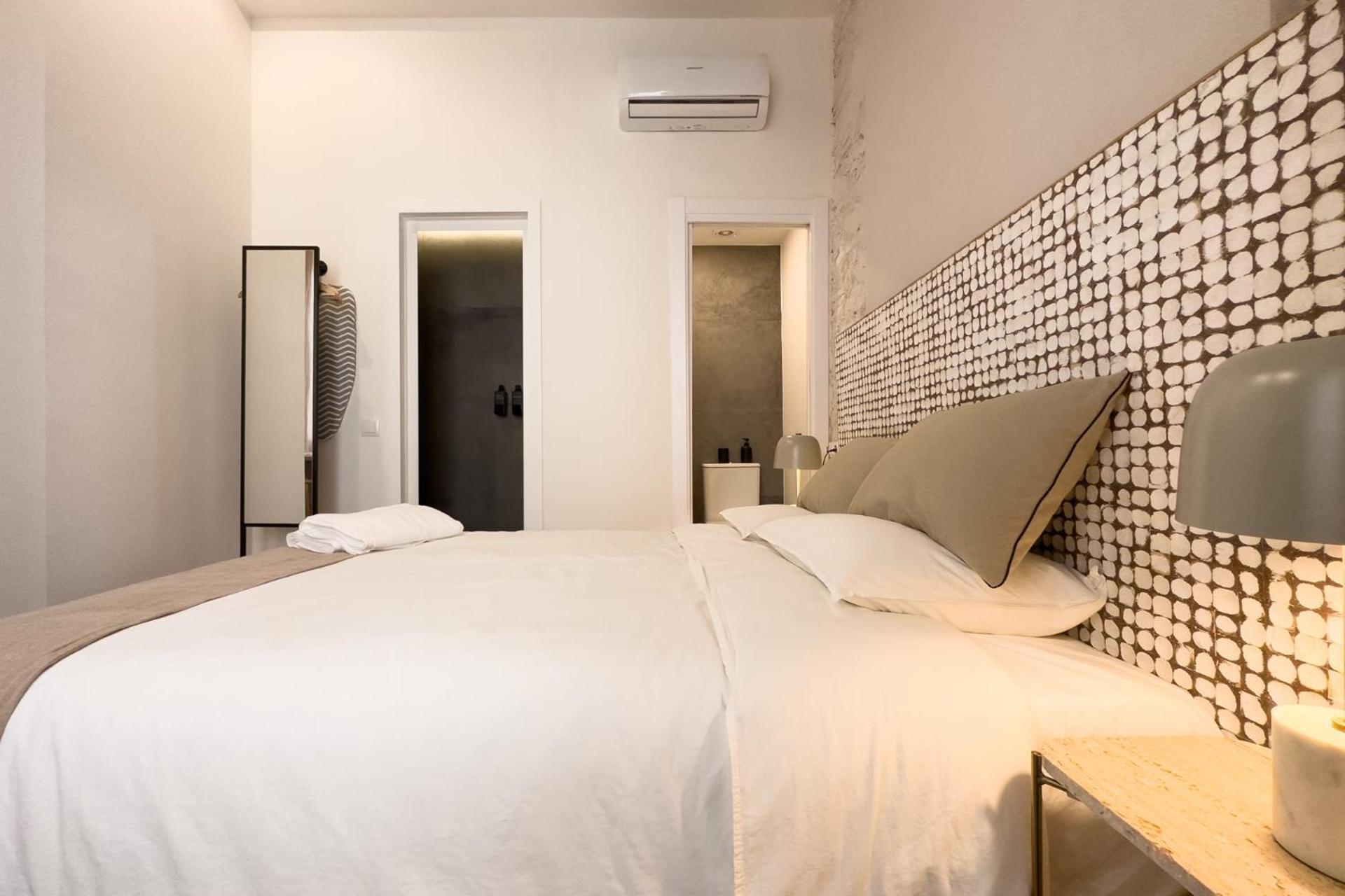 Oasis Apartments & Studios Old Town Center 巴塞罗那 外观 照片